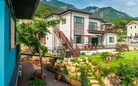 Four Seasons Pension Jecheon