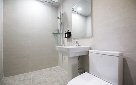 Jecheon Case Hotel