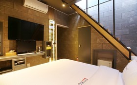 Jecheon Case Hotel