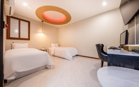 Jecheon Cats Hotel