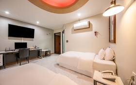 Jecheon Cats Hotel