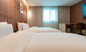 Jecheon Hound Hotel