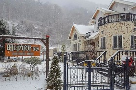 Jecheon Venezia Pension