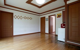 Worak Pensionville Gauguin's House