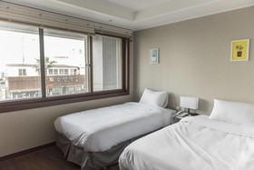Hotel Check Inn