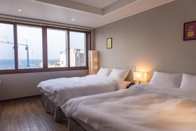 Hotel Check Inn
