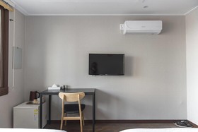 Hotel Check Inn