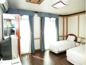 New Island Tourist Hotel
