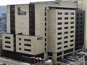 Urban Island Hotel