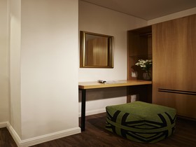 Urban Island Hotel