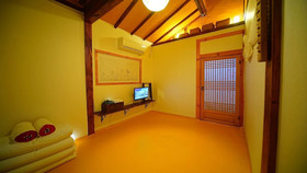 Gamsung Hanok