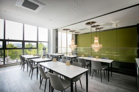 Hanbit Hotel