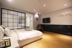 Jeonju Deokjindong Hotel Wannabe