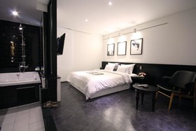 Jeonju Deokjindong Hotel Wannabe