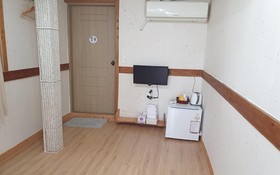 Jeonju Geurieunjip Hanok Stay