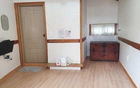 Jeonju Geurieunjip Hanok Stay