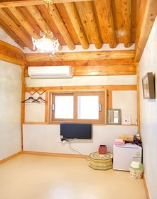 Jeonju Hanji Guljam Hanok Stay