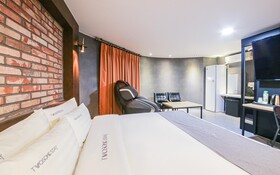 Jeonju Junghwasandong Towsome Stay
