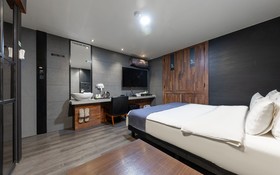 Jeonju Junghwasandong Twosome