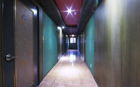 Q Motel