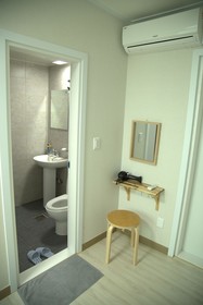 Alley Guesthouse