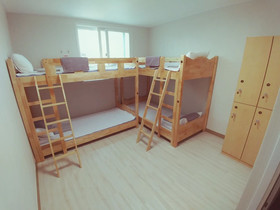 Alley Guesthouse