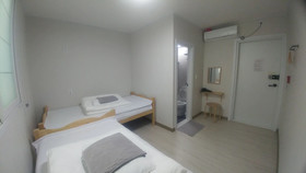 Alley Guesthouse