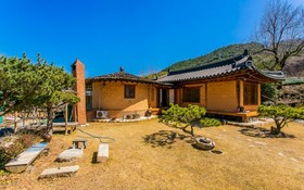 Byeokdosan Hwangtobonga Pension