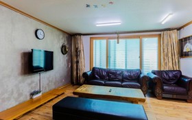 Byeokdosan Hwangtobonga Pension