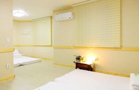 Casa Mini Hotel & Guest House Hostel
