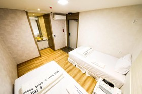 G House Mini Hotel & Guest House - Hostel