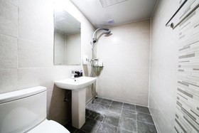 G House Mini Hotel & Guest House - Hostel