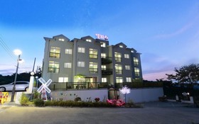 Gyeongju Alice Pension