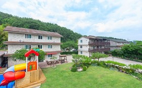 Gyeongju Bonjour Pension
