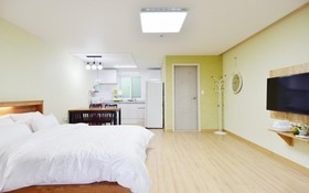 Gyeongju Hay Day House Pension