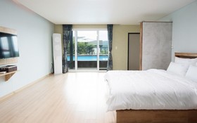 Gyeongju Hay Day House Pension