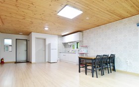 Gyeongju Hay Day House Pension