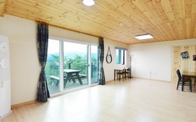 Gyeongju Hay Day House Pension