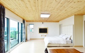 Gyeongju Hay Day House Pension