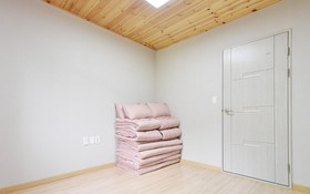 Gyeongju Hay Day House Pension