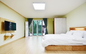 Gyeongju Hay Day House Pension