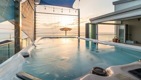 Gyeongju Luna Piena Poolvilla