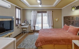 Gyeongju M and K Pool Villa Pension