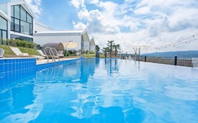 Gyeongju May Breeze Pool Villa