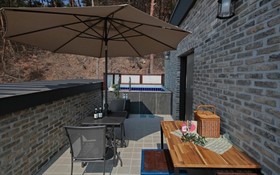 Gyeongju Oslo Pool Villa