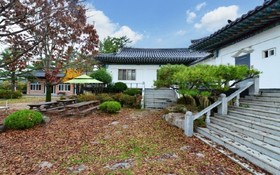 Gyeongju Songlim Byeoljang Pension