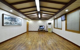 Gyeongju Songlim Byeoljang Pension