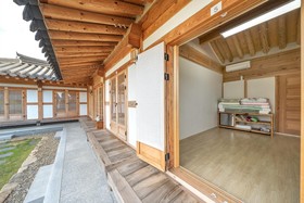 Gyeongju Wadamjung Hanok Pension