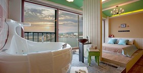 November Resort
