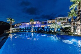 Sg Villa and Hotel